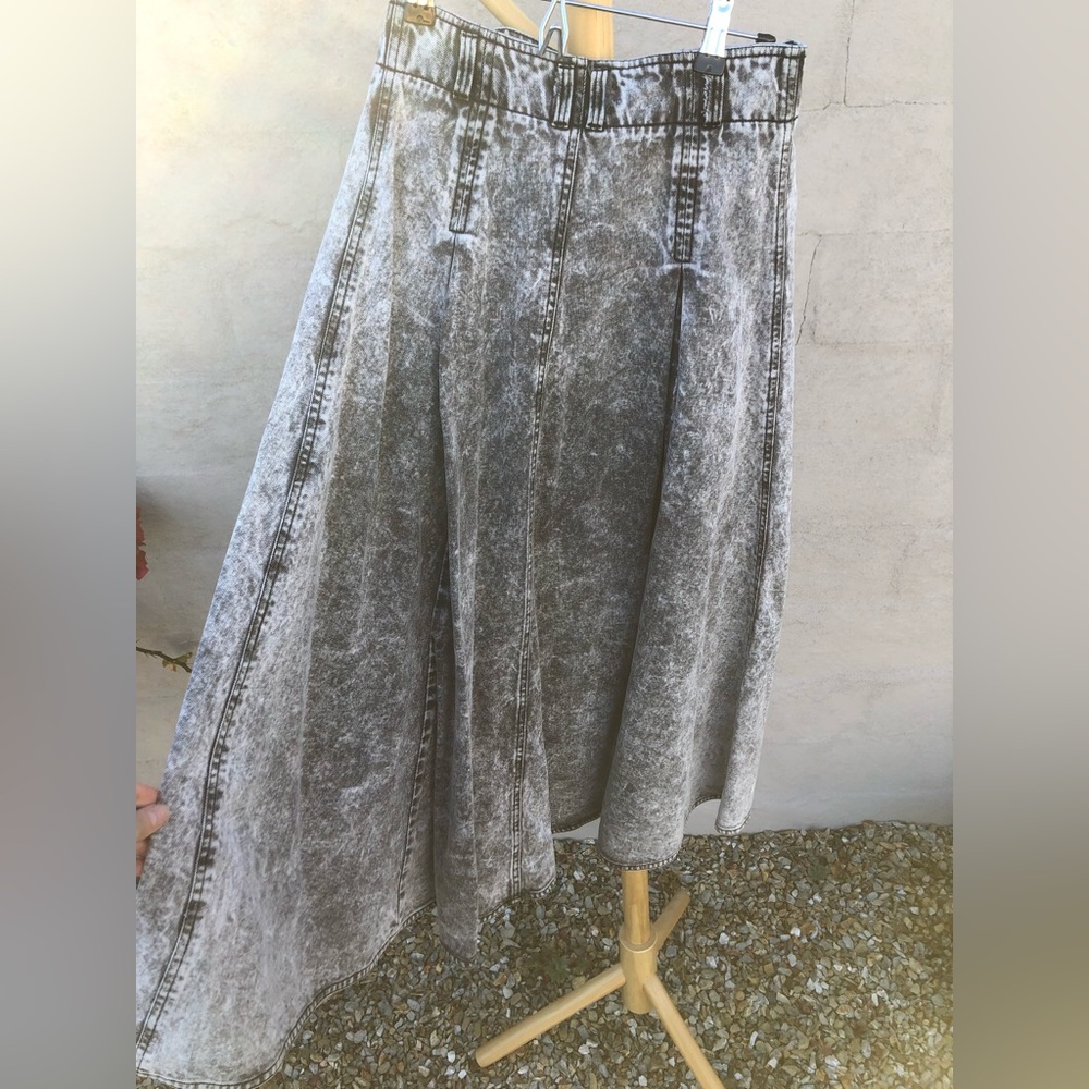 Vintage grey acid wash denim high waisted pleated midi/ maxi denim skirt - Picture 14 of 14